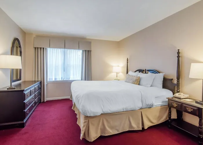 The Century House Latham - North Albany, An Ascend Collection Hotel